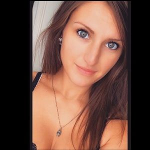 Meet your Posher, Kim